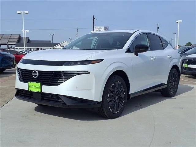 New 2026 White Nissan Platinum image 5