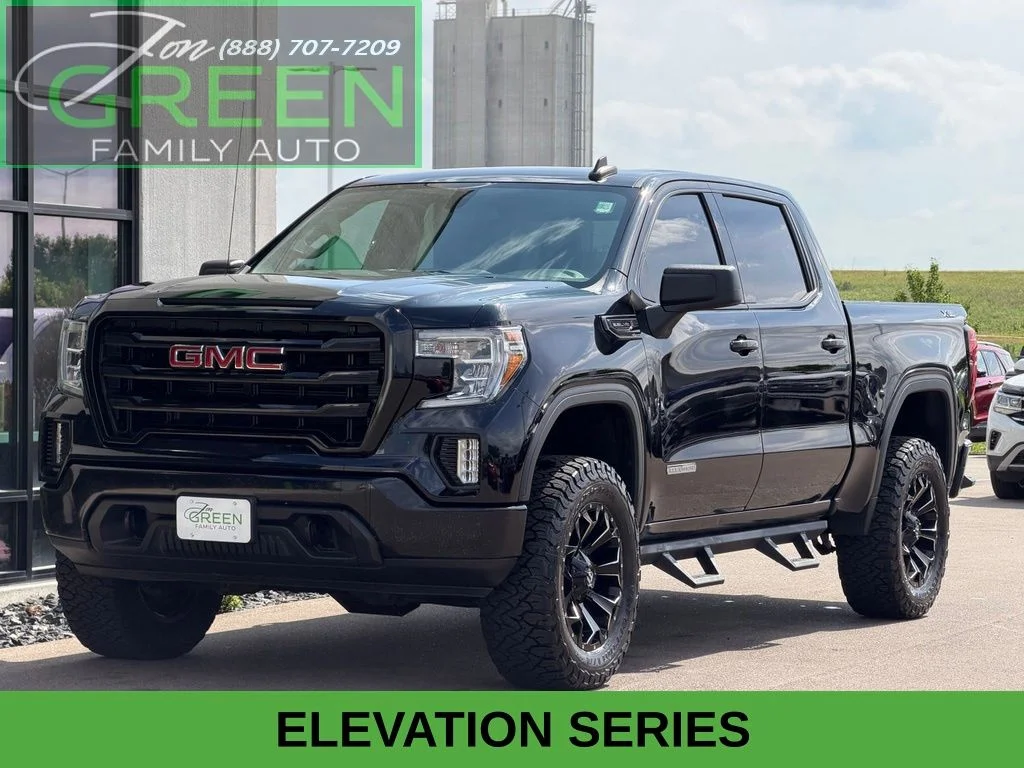 2020 GMC Sierra 4WD Crew Cab Standard Box Elevation's photo