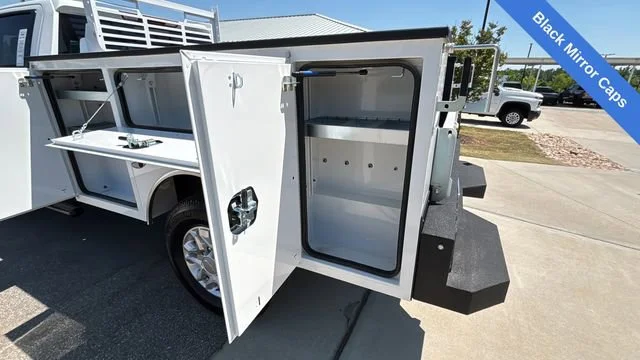 Used 2025 Summit White Chevrolet LT image 42