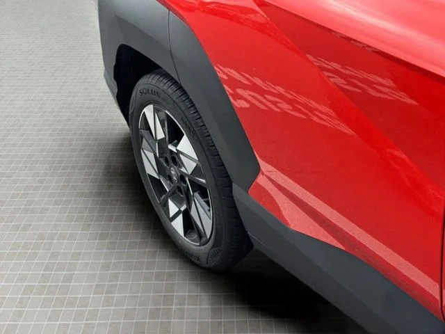 Used 2025 Orange Hyundai SEL image 12