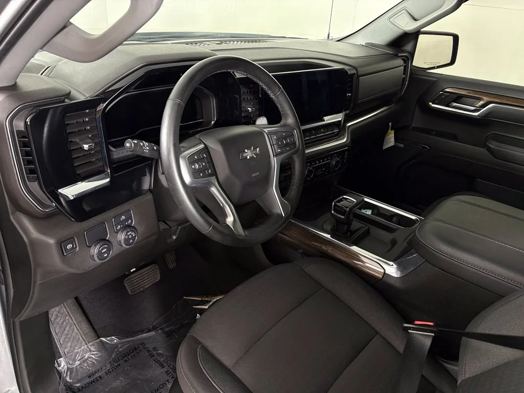 Used 2024 Gray Chevrolet RST image 18