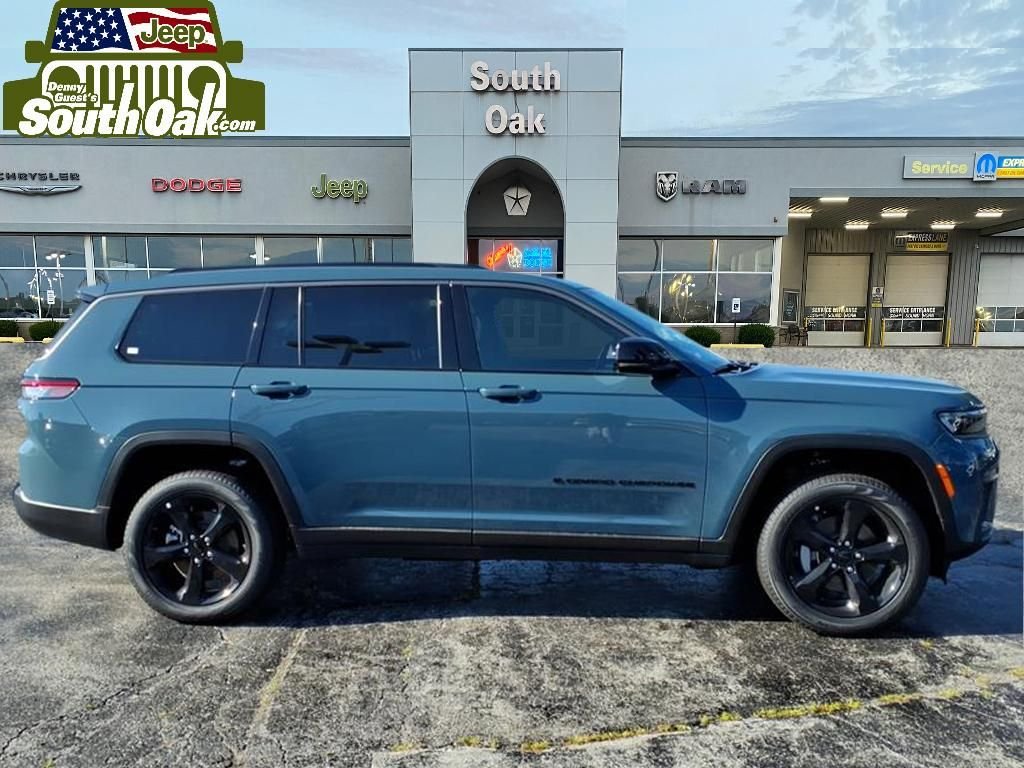 New 2026 Steel Blue Exterior Paint Jeep Limited image 2