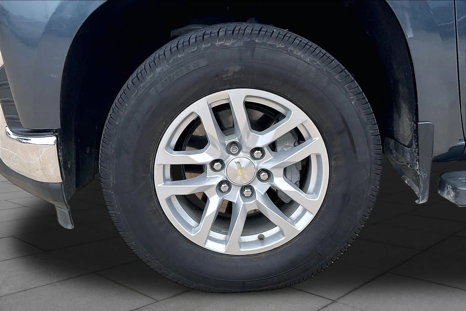Used 2021 Shadow Gray Metallic Chevrolet LT image 11