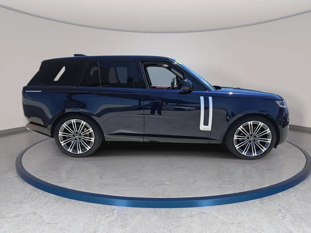Certified Used 2023 Portofino Blue Metallic Land Rover Autobiography image 4