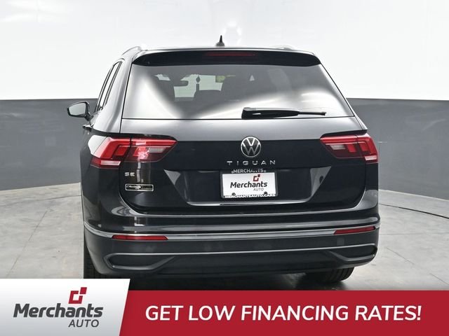 Used 2024 Black Volkswagen 2.0T SE image 5