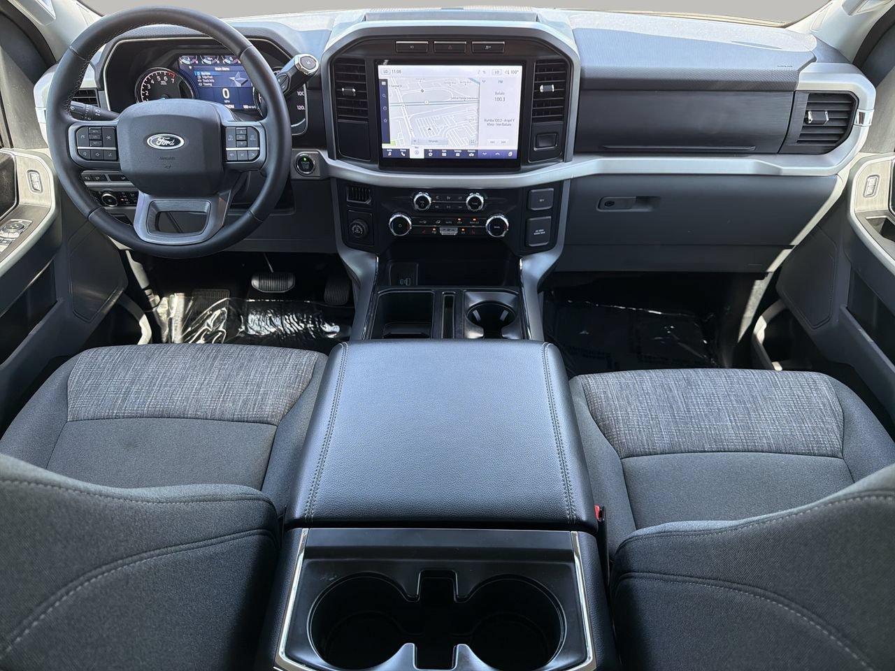 Used 2023 Silver Metallic Ford XLT image 12