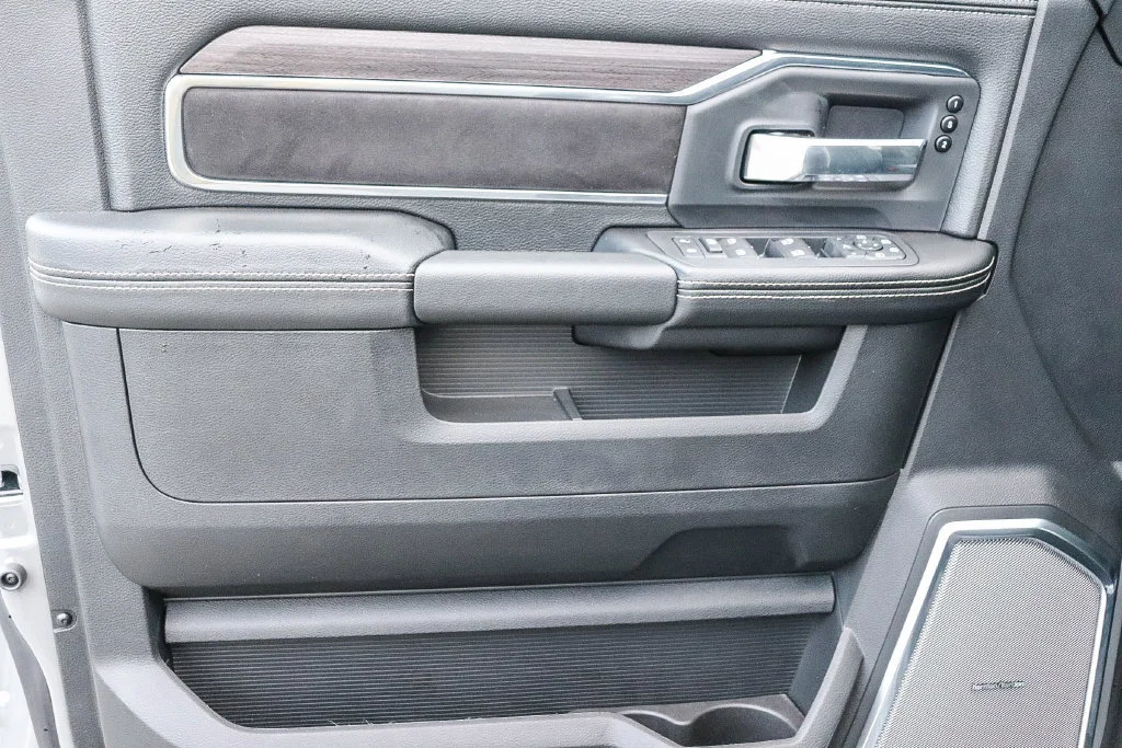 New 2027 White Ram Laramie image 24