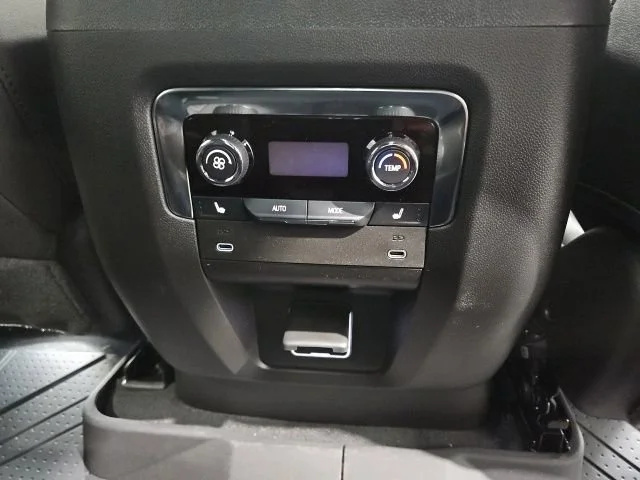 2025 Chevrolet Tahoe Premier - Photo 20