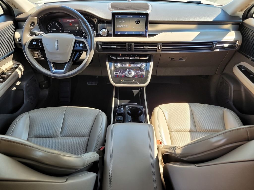Used 2020 White Lincoln Standard image 14