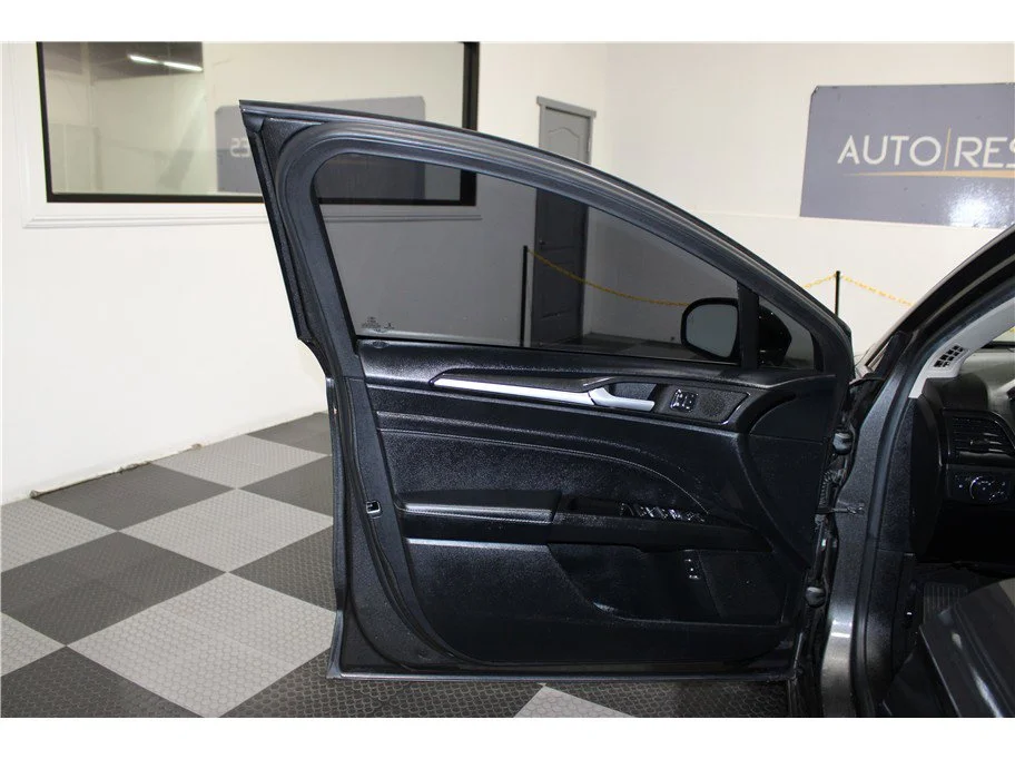Used 2019 Dark Gray Ford Titanium image 11