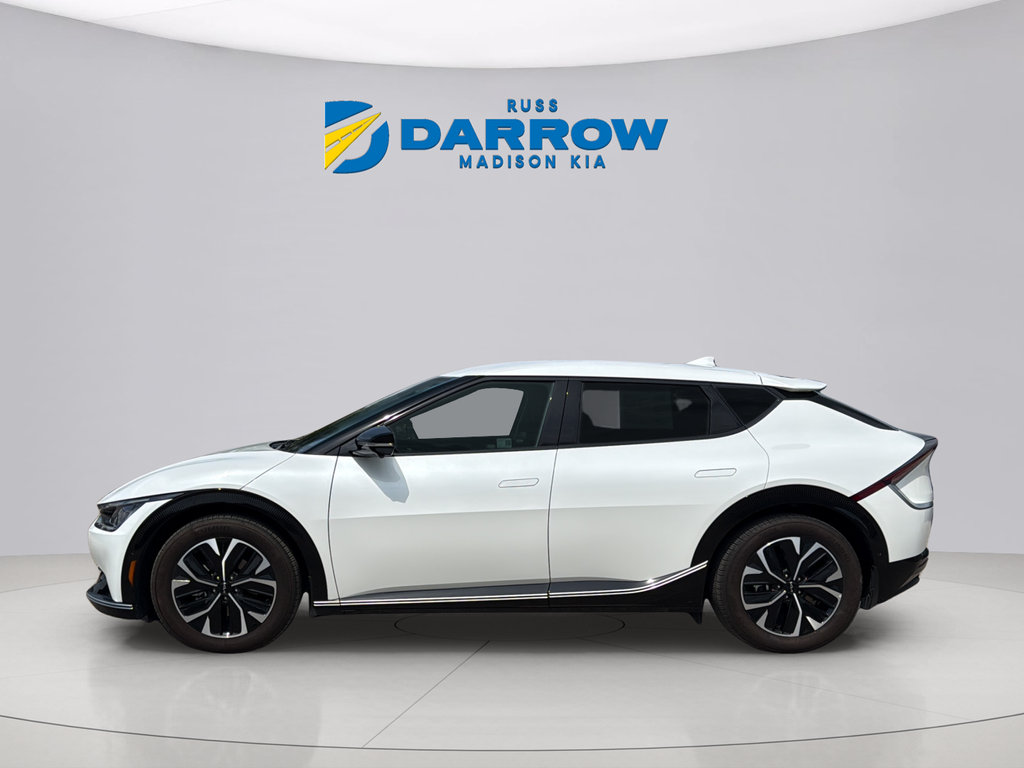 Used 2023 Snow White Pearl Kia Wind image 2