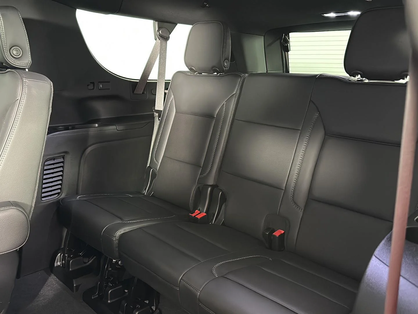 Used 2026 Onyx Black GMC Denali image 30