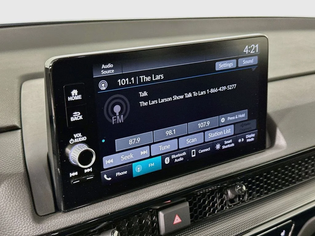 Used 2024 sparkle silver metallic Honda EX-L image 15