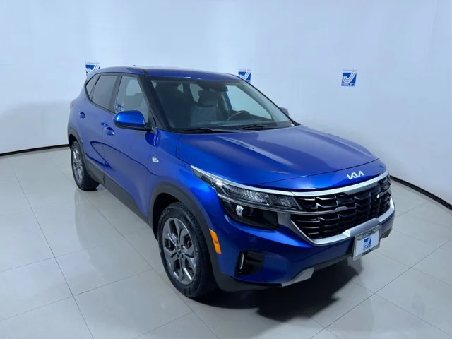 Used 2024 NEPTUNE_BLUE Kia LX image 2
