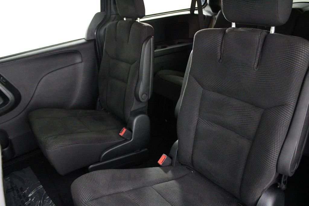 Used 2020 Gray Dodge SE Plus image 19