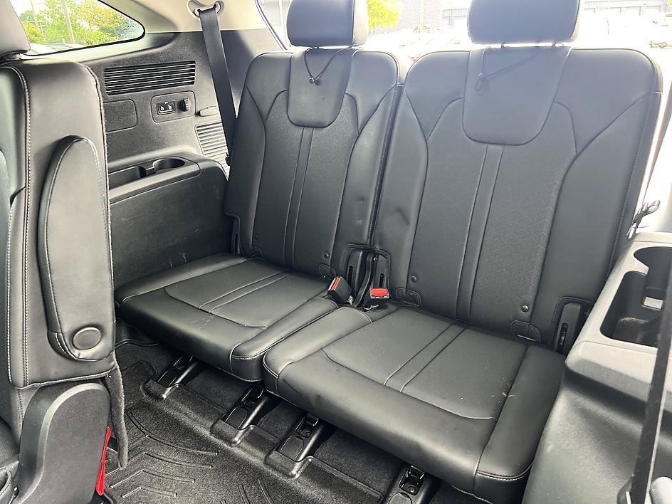 Used 2022 Aruba Green Kia X-Line EX image 30