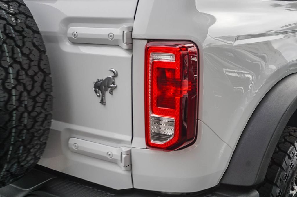 Used 2022 White Ford Black Diamond image 8
