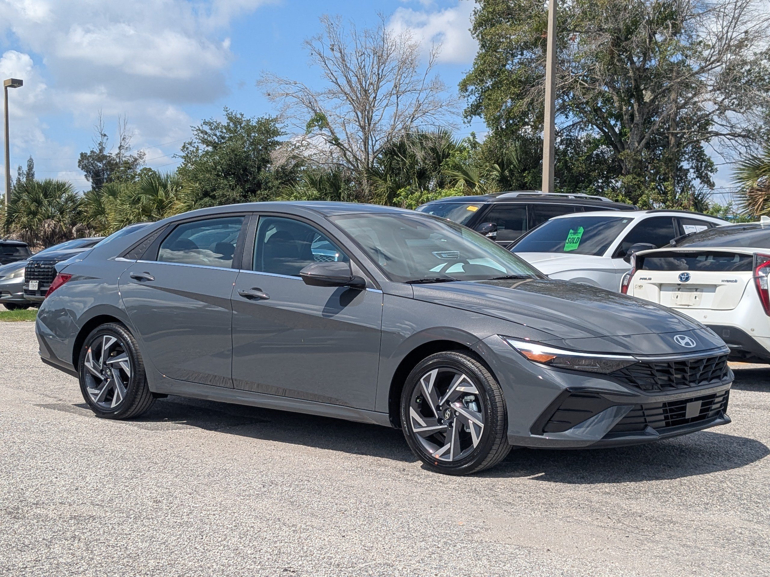 New 2026 Ecotronic Gray Hyundai Limited image 1