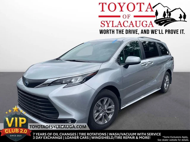 2025 Toyota Sienna XLE