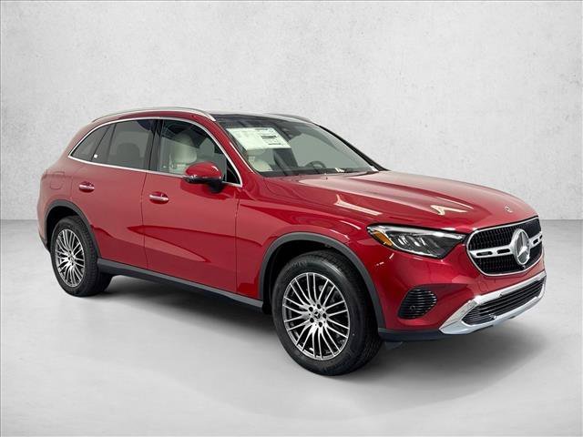 New 2026 MANUFAKTUR Patagonia Red Metallic Mercedes-Benz GLC 300 image 33