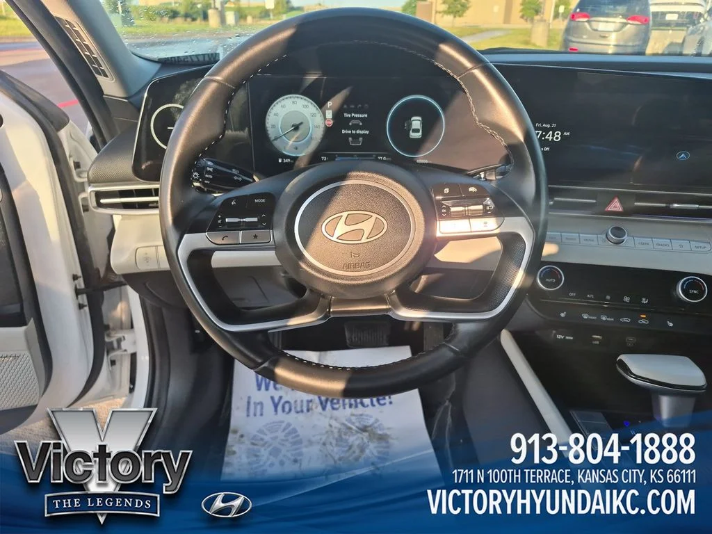 Used 2024 White Hyundai Limited image 13
