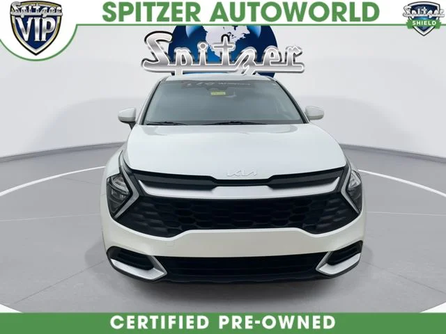 Used 2023 White Kia LX image 3