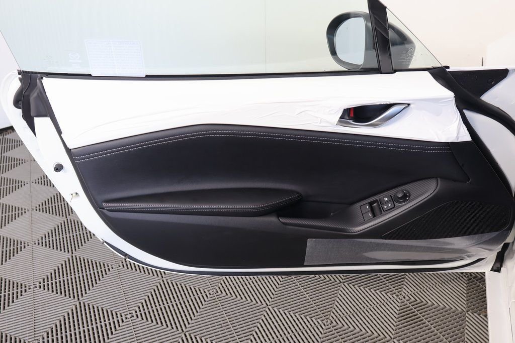 New 2026 Snowflake White Pearl Mazda Club image 8