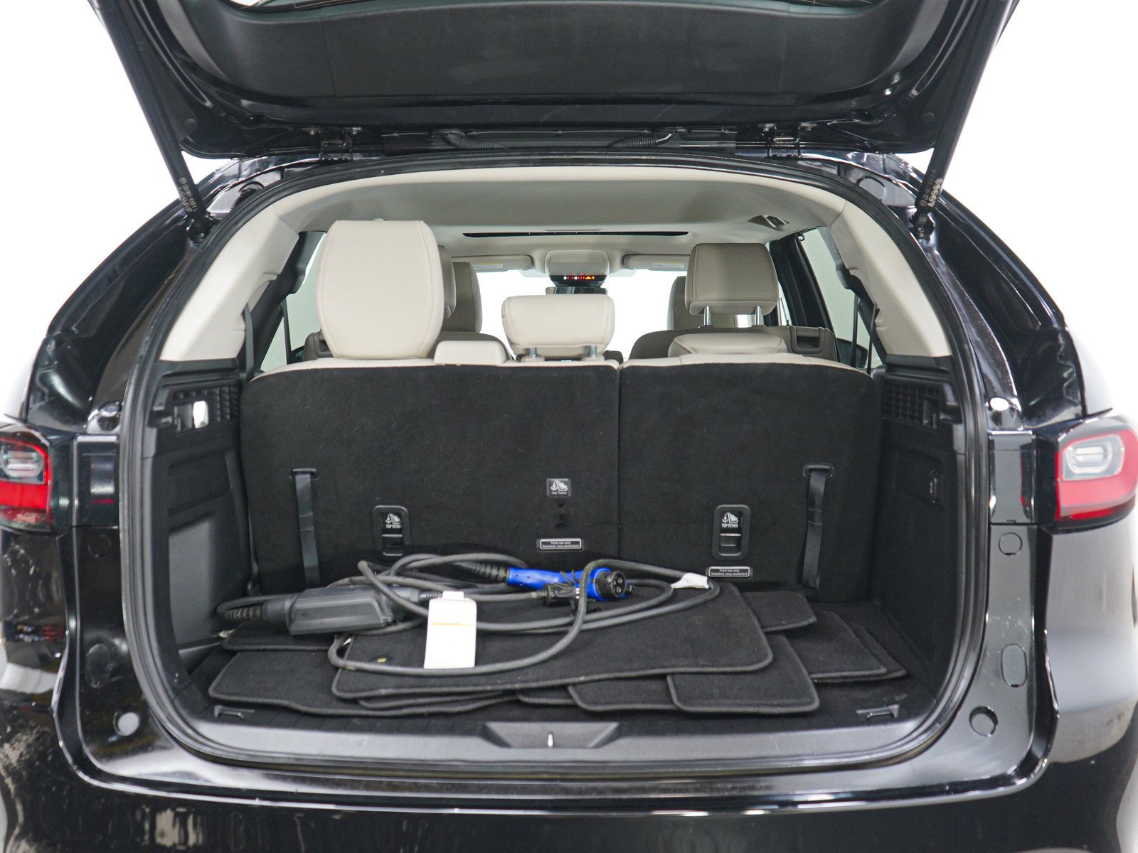 Certified Used 2024 Jet Black Mica Mazda Preferred image 17