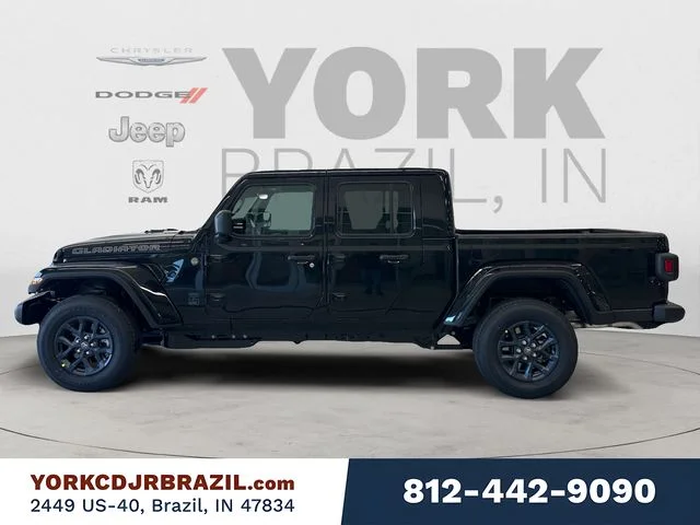 New 2026 Black Clear-Coat Exterior Paint Jeep 85th Anniversary Edition image 2