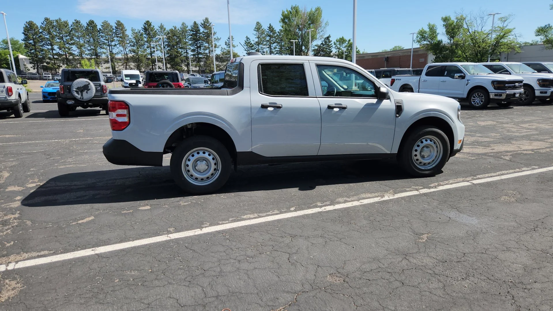 New 2026 Space White Metallic Ford XL image 8