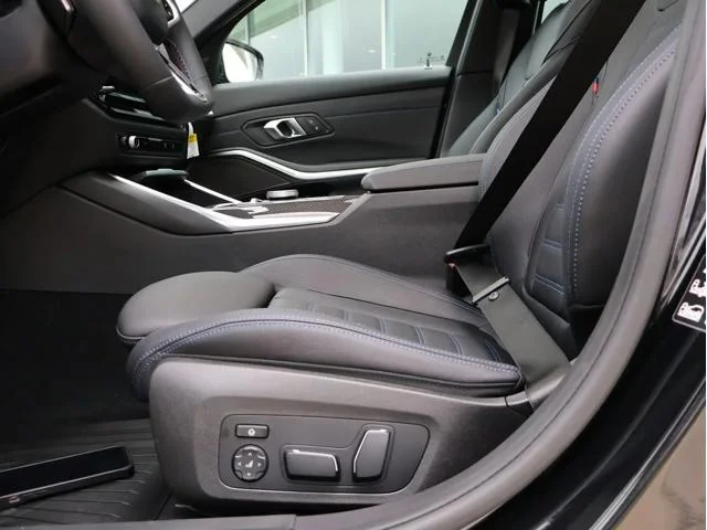 New 2026 Black Sapphire Metallic BMW M340i xDrive image 38