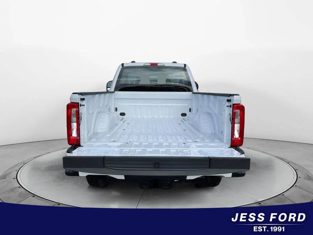 2026 Ford F-350 Super Duty XL - Photo 5