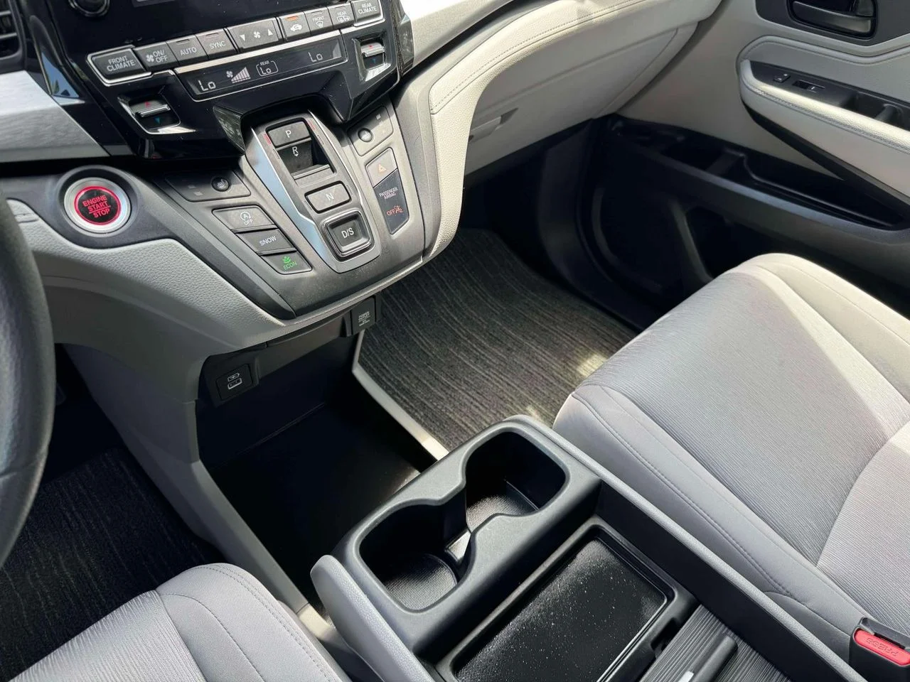 2024 Honda Odyssey EX - Photo 35