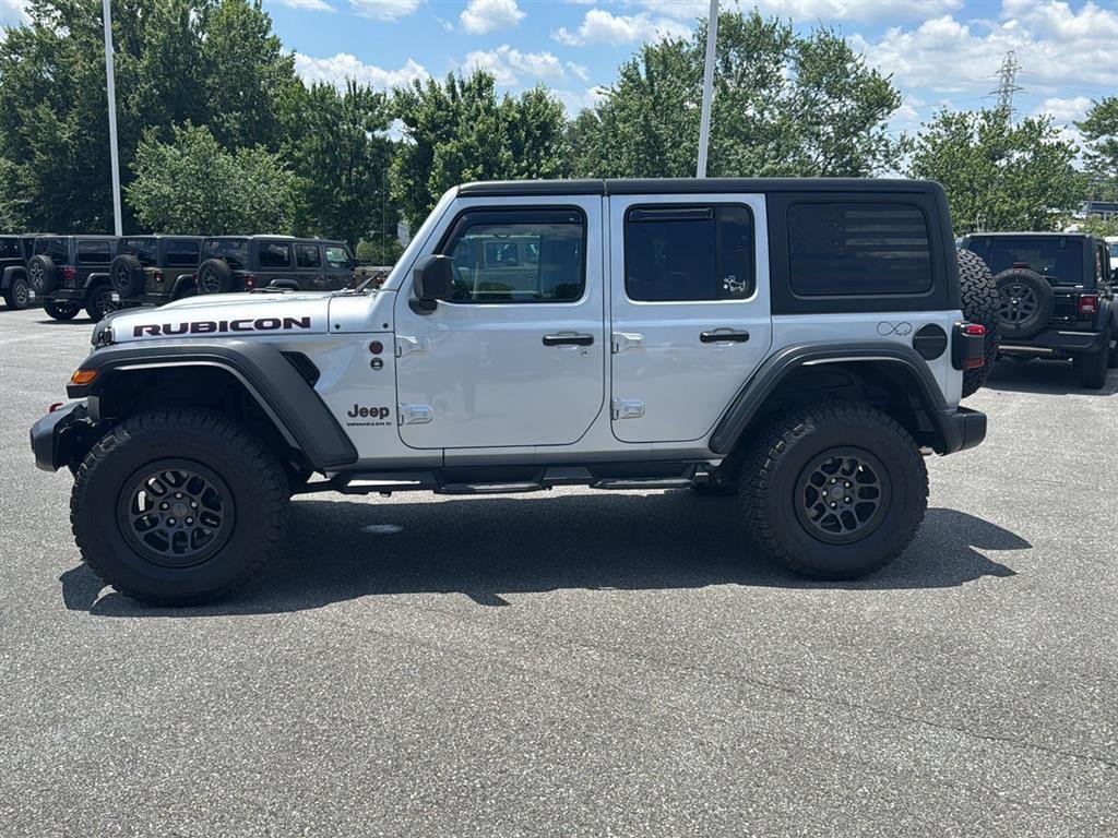 Used 2023 SILVER JEEP RUBI image 5