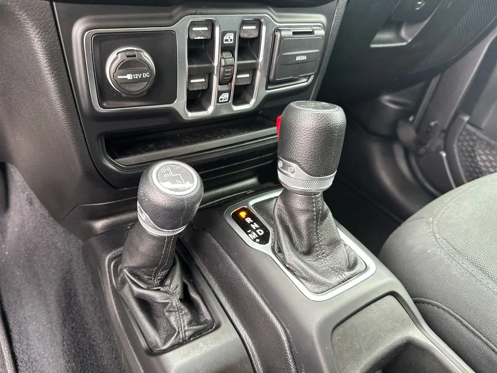 Used 2020 Gray Jeep Unlimited Sport S image 26