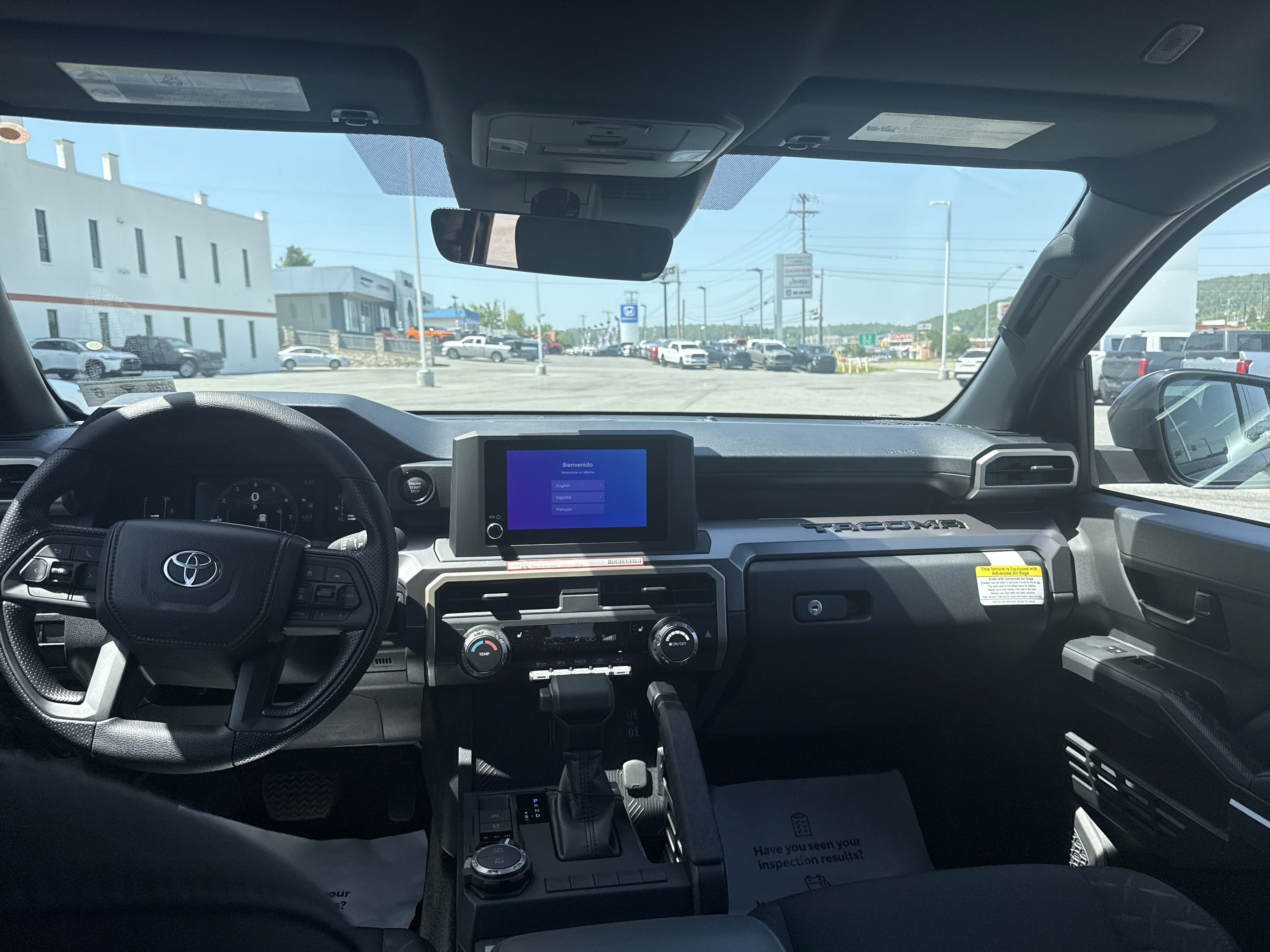 2026 Toyota Tacoma SR5 - Photo 11