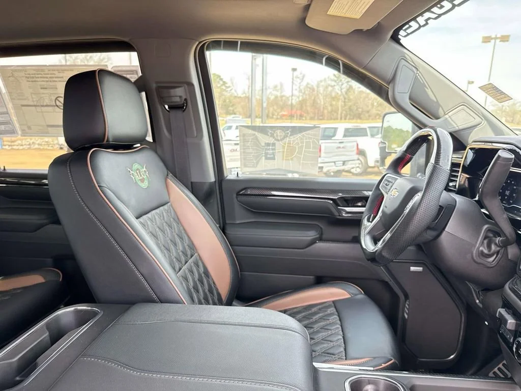 2025 Chevrolet Silverado 2500 HD LTZ - Photo 21