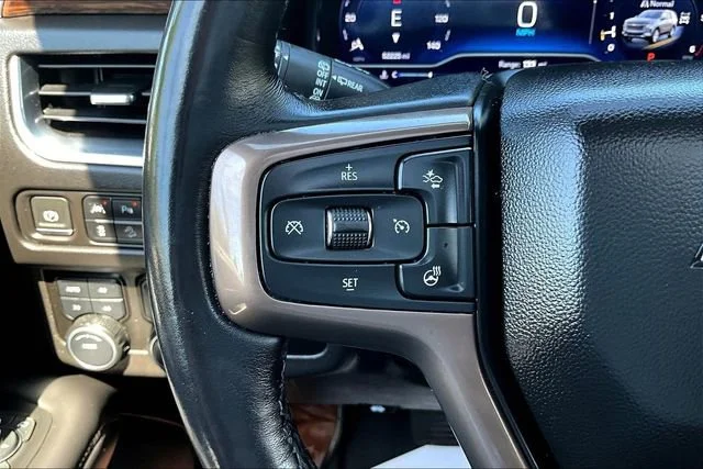 Used 2022 Black Chevrolet High Country image 11