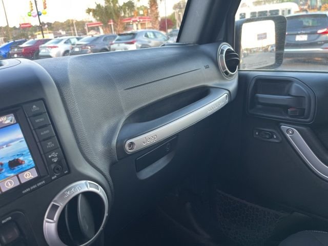 Used 2016 Black Jeep Unlimited Rubicon image 28