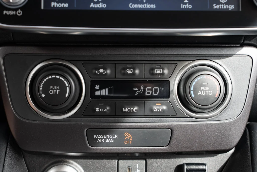 Used 2025 Gray Nissan S image 18