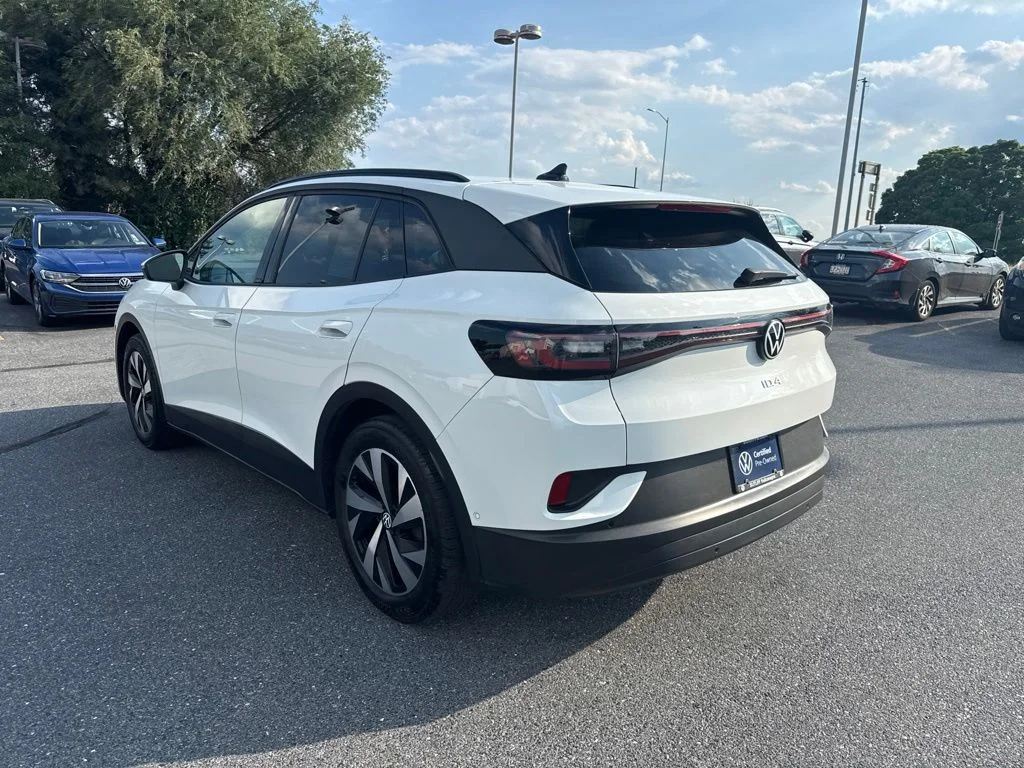 Certified Used 2024 Pure White Volkswagen Standard image 21