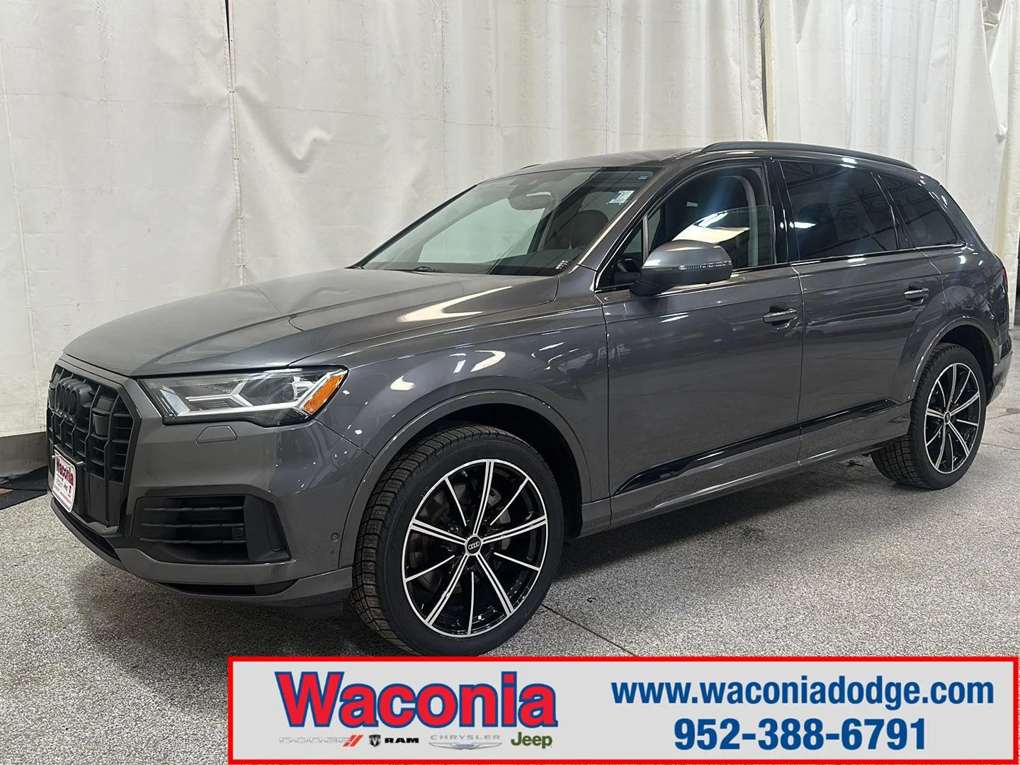 2023 Audi Q7 55 Premium Plus quattro Tiptronic's photo