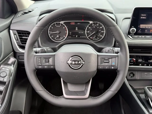 New 2026 Everest White Pearl TriCoat Nissan Dark Armor image 14