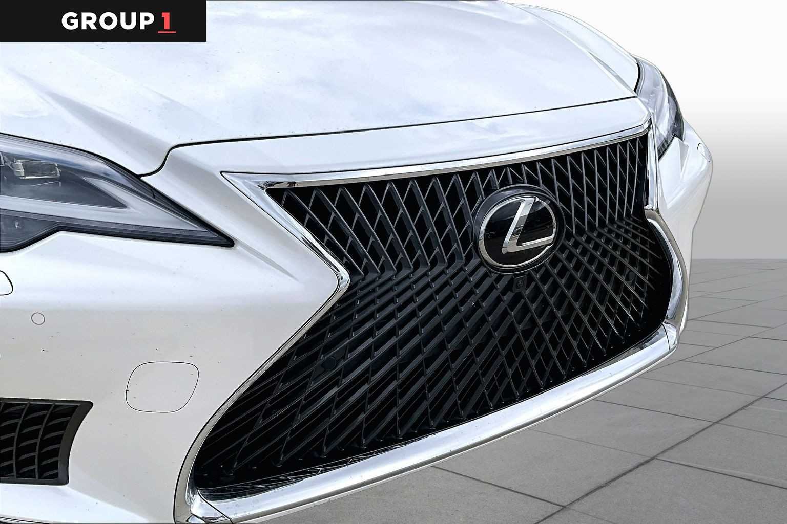 Used 2023 Eminent White Pearl Lexus  image 27