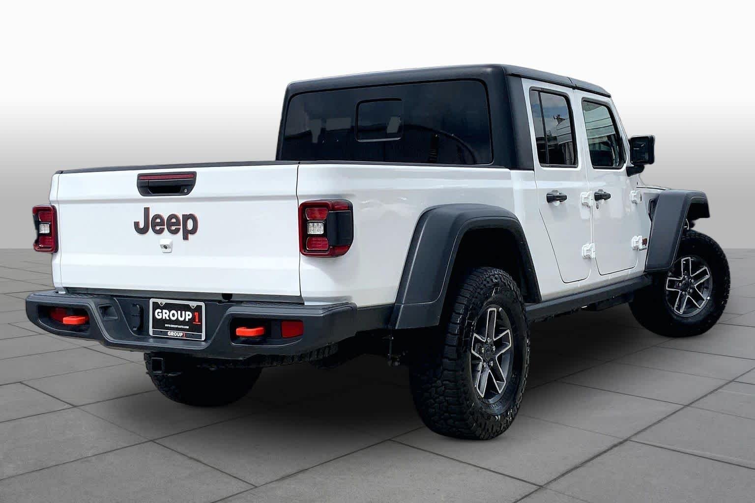 Used 2026 Bright White Clearcoat Jeep Mojave image 13