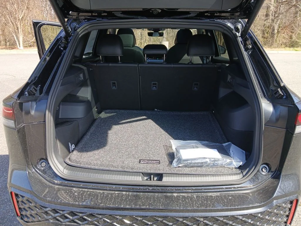 New 2026 Black Volkswagen 2.0T SE R-Line Black image 22