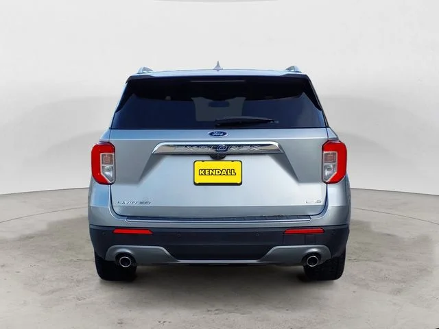 Used 2020 Silver Metallic Ford Limited image 6