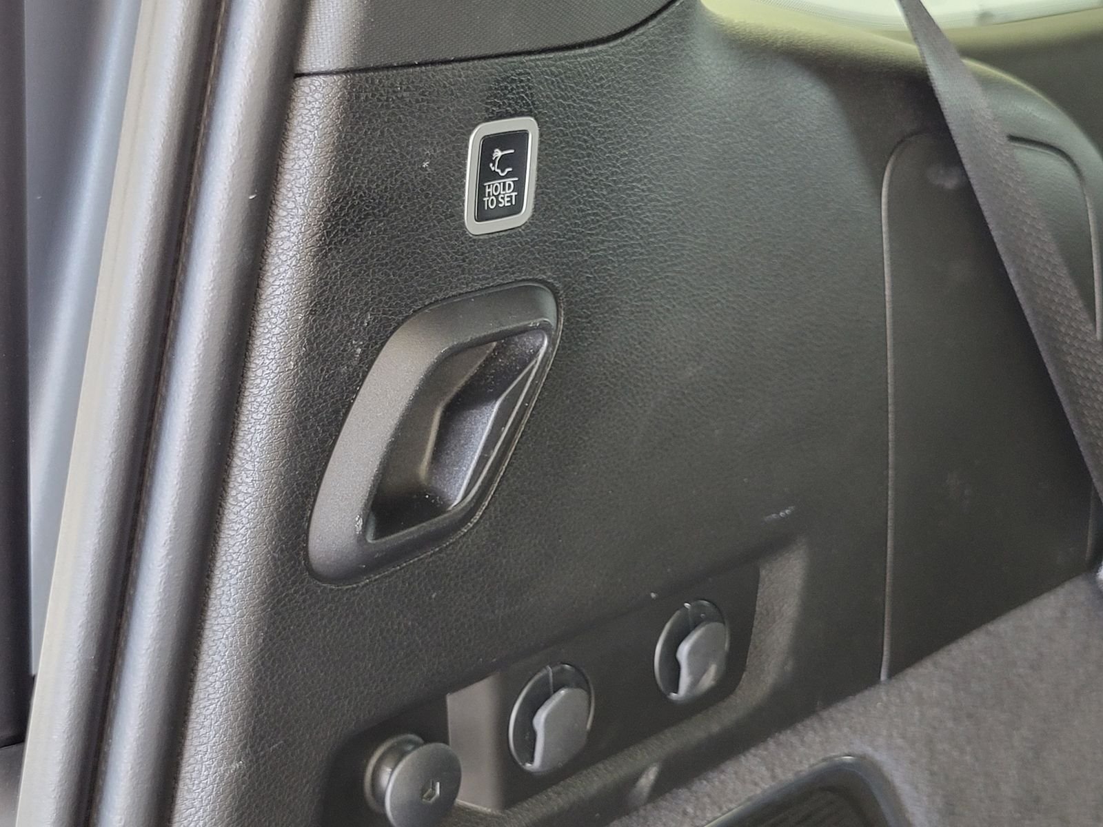 Used 2024 White Jeep Series III image 32