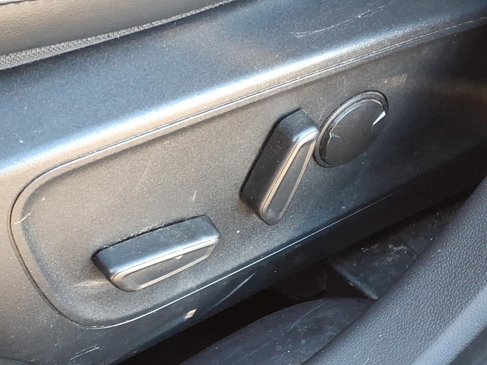 Used 2023 Agate Black Metallic Ford ST-Line Select image 9