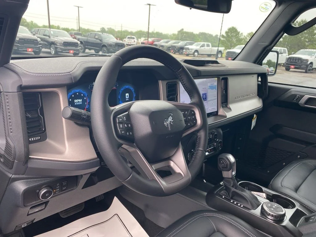 New 2026 Ruby Red Metallic Tinted Clearcoat Ford Outer Banks® image 14